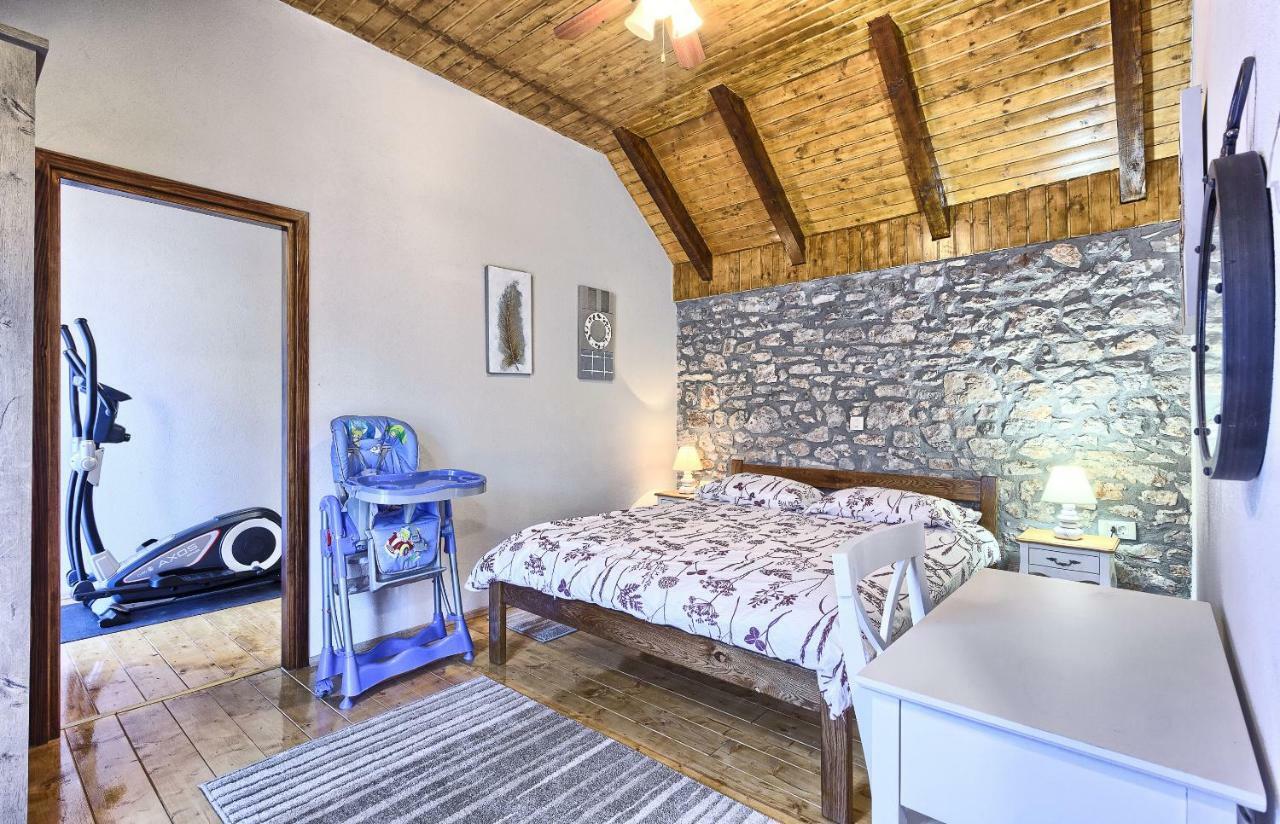 Гостевой дом Dalmatia Stone House - Heated Pool Biorine Экстерьер фото