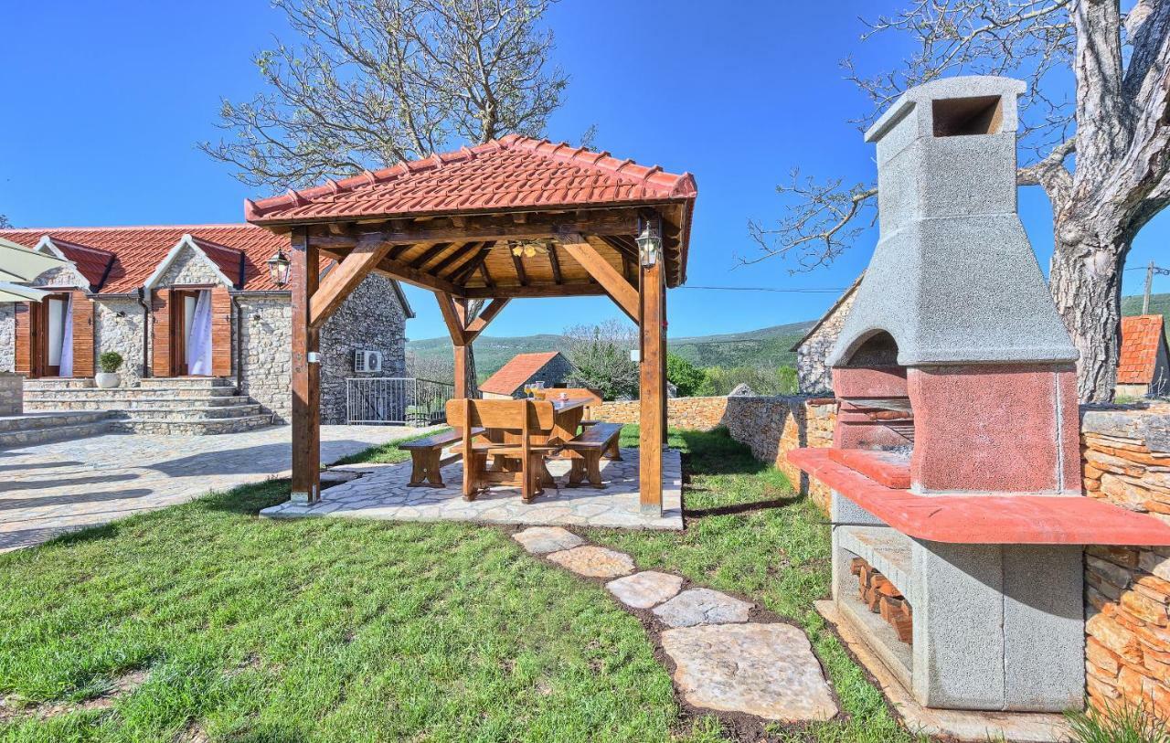 Гостевой дом Dalmatia Stone House - Heated Pool Biorine Экстерьер фото