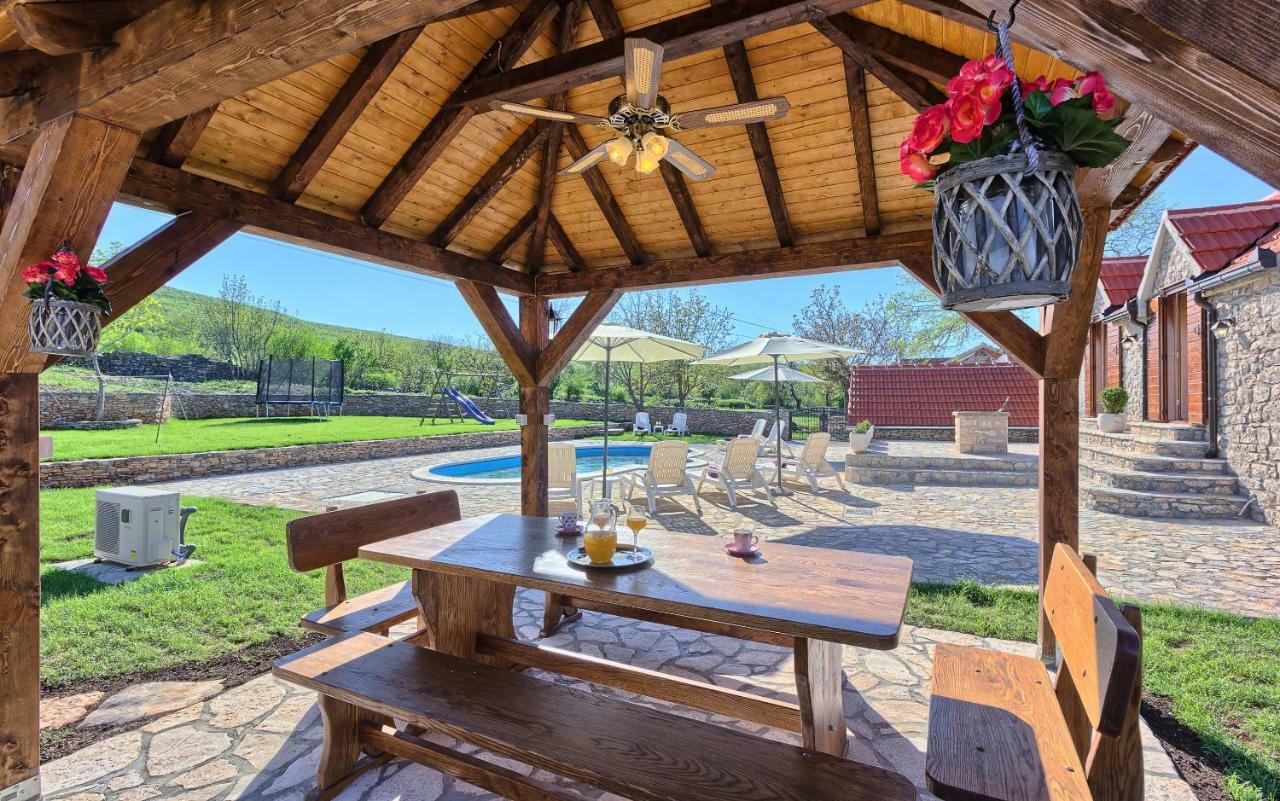 Гостевой дом Dalmatia Stone House - Heated Pool Biorine Экстерьер фото