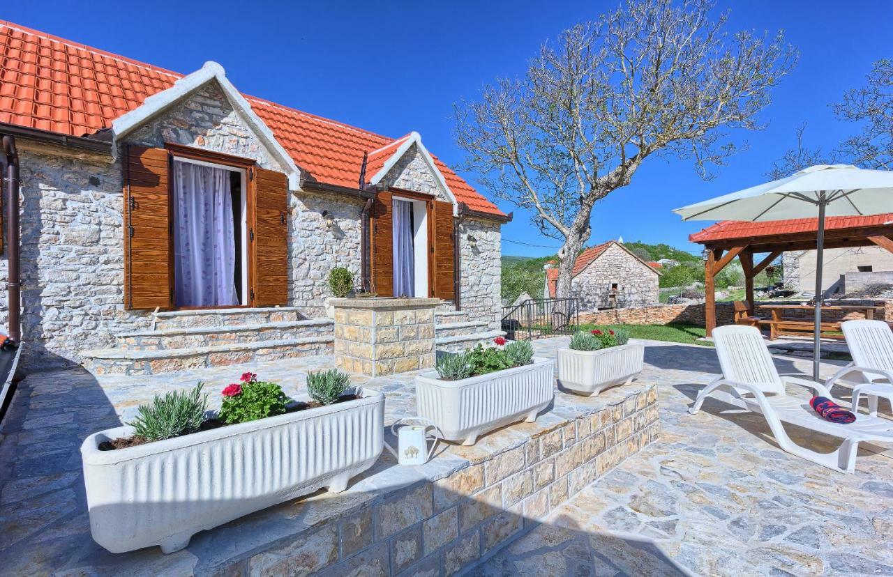 Гостевой дом Dalmatia Stone House - Heated Pool Biorine Экстерьер фото